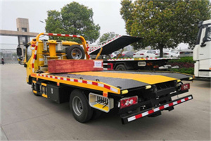 云霄道路救援拖车报价