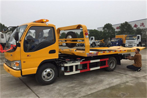 云霄哪里有拖车服务