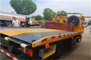 云霄附近拖车电话号码服务